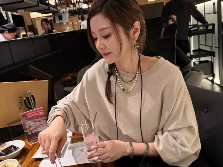 爱上海怎么设置个人主页 · 国际生活场景